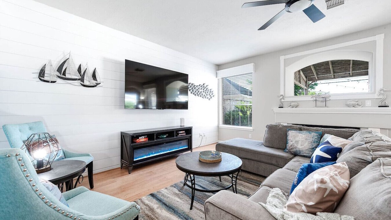 Photo of Livingroom in Pearland