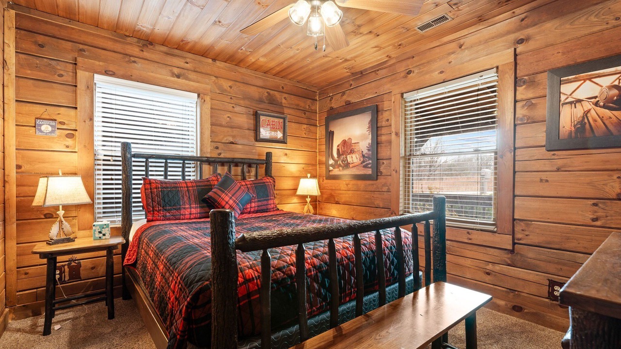Photo of Bedroom in Big Cedars