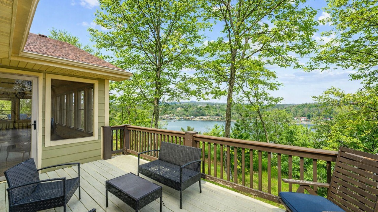 Photo of Patio Balcony in Branson