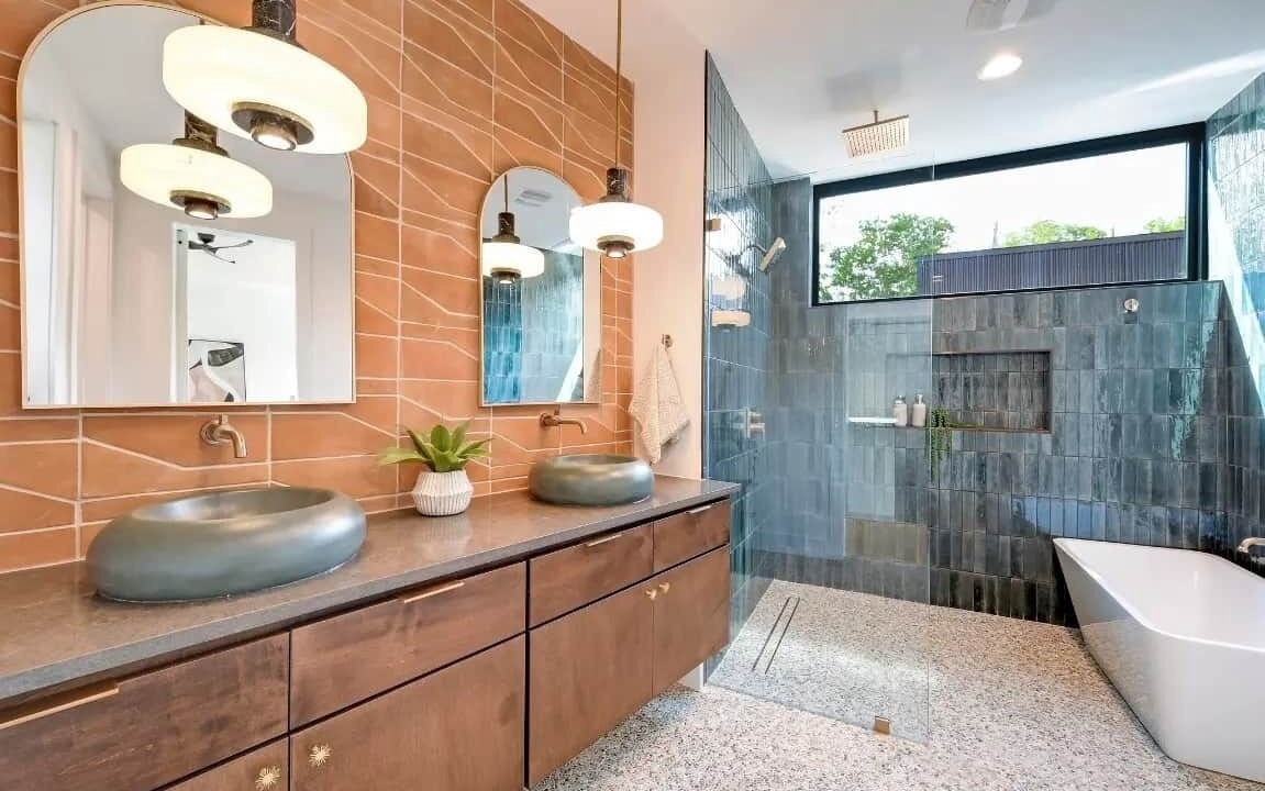 Photo of Bathroom in Govalle