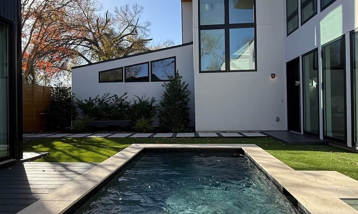 Photo of Outdoor in Govalle