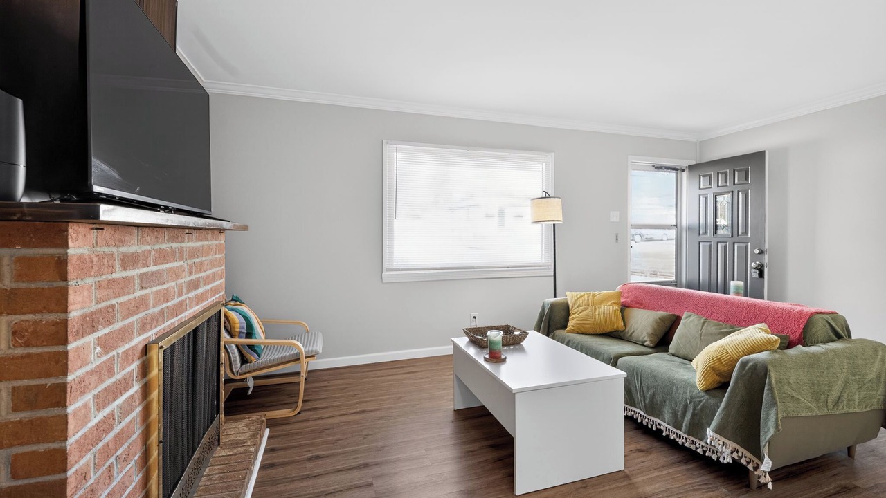 Photo of Livingroom in St. Louis