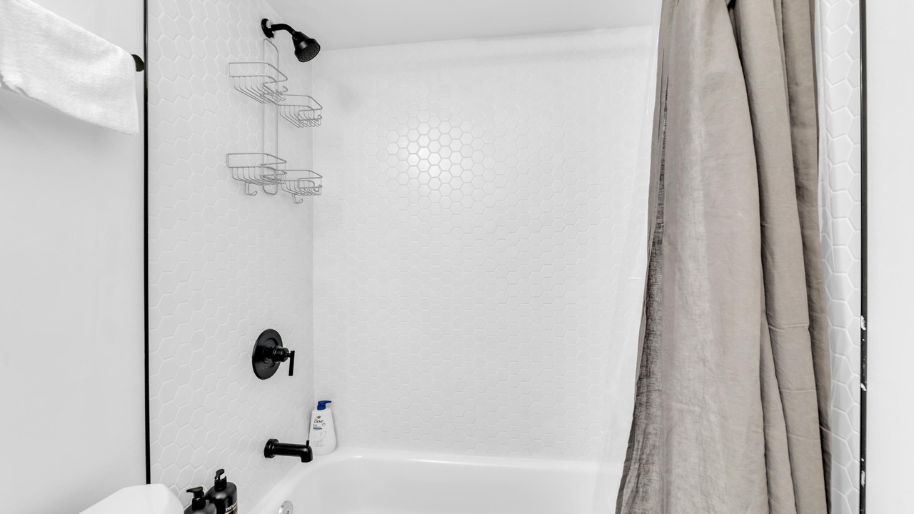 Photo of Bathroom in Oak Park