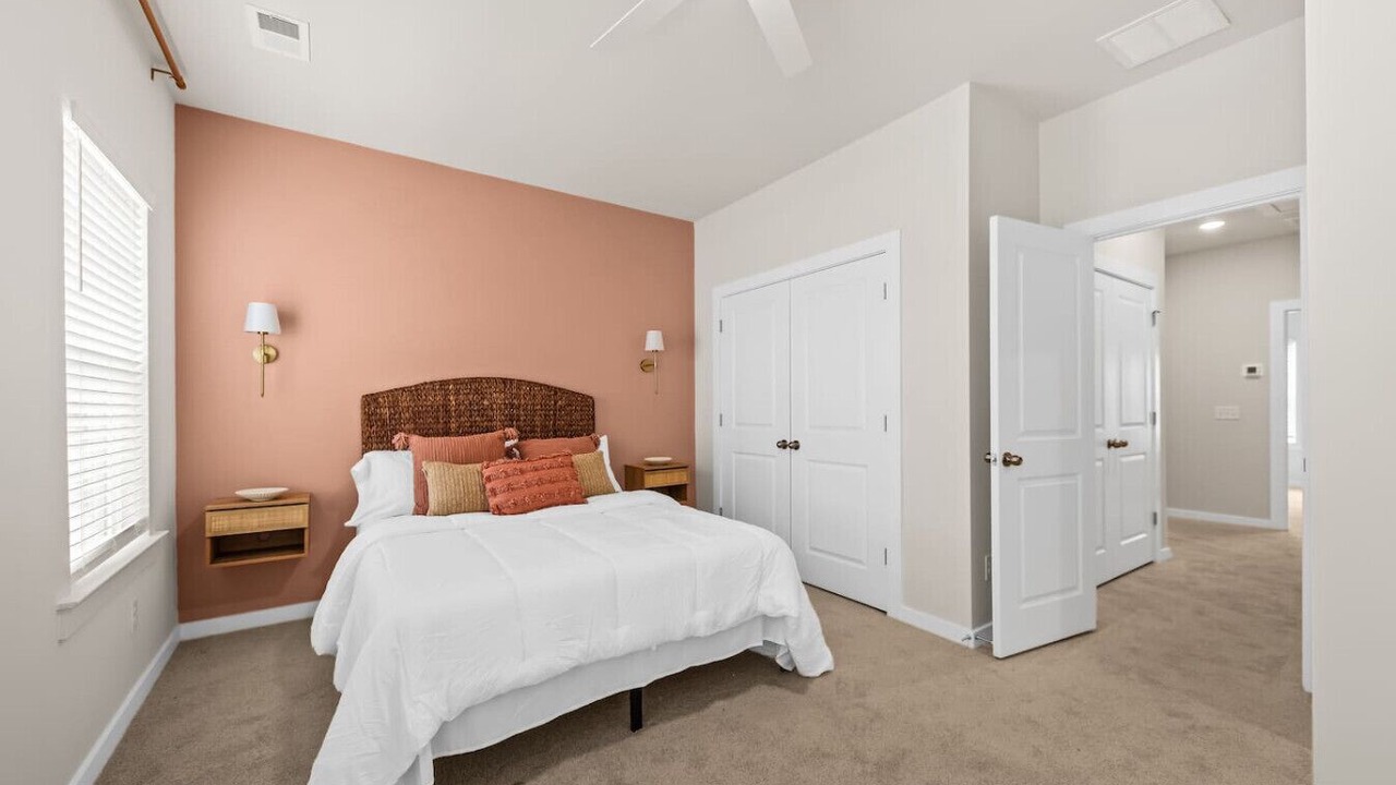 Photo of Bedroom in Summerville