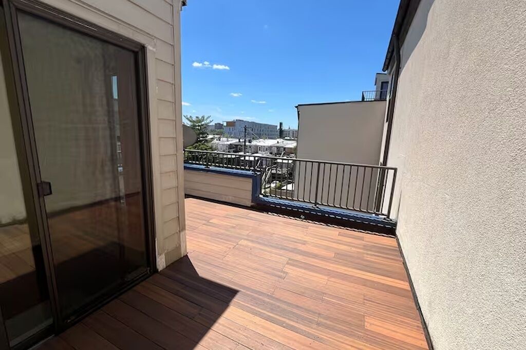 Photo of Patio Balcony in Downtown Baltimore