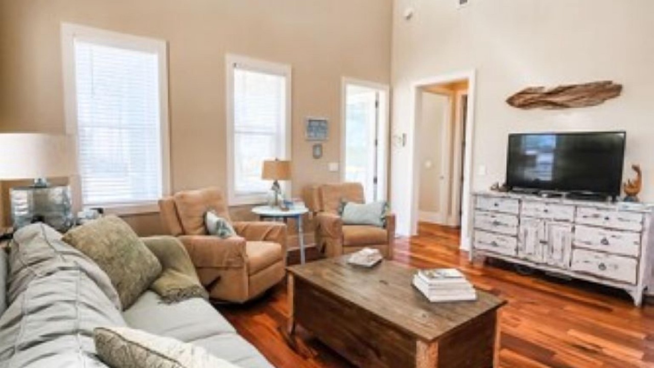 Photo of Livingroom in Carrabelle