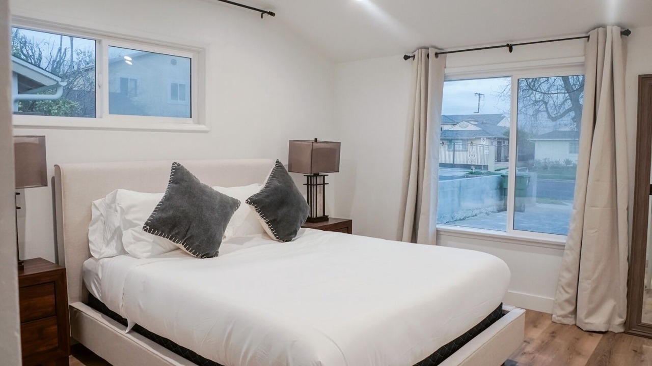 Photo of Bedroom in Burbank