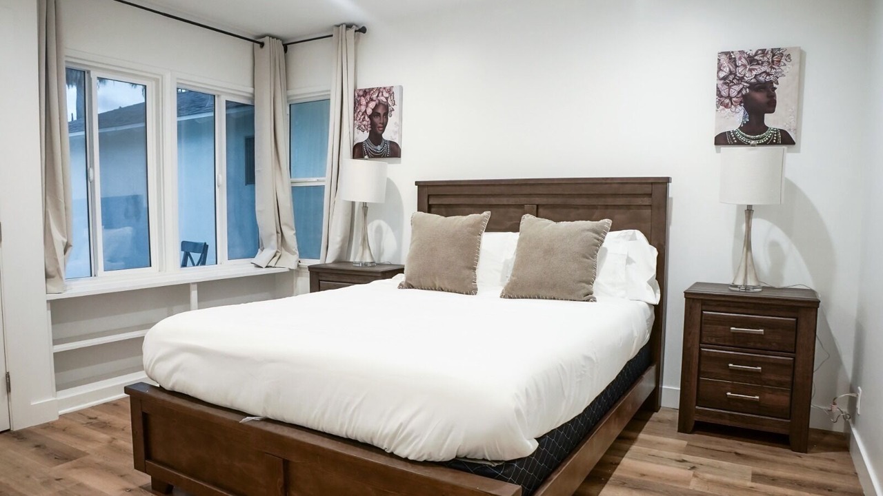 Photo of Bedroom in Burbank