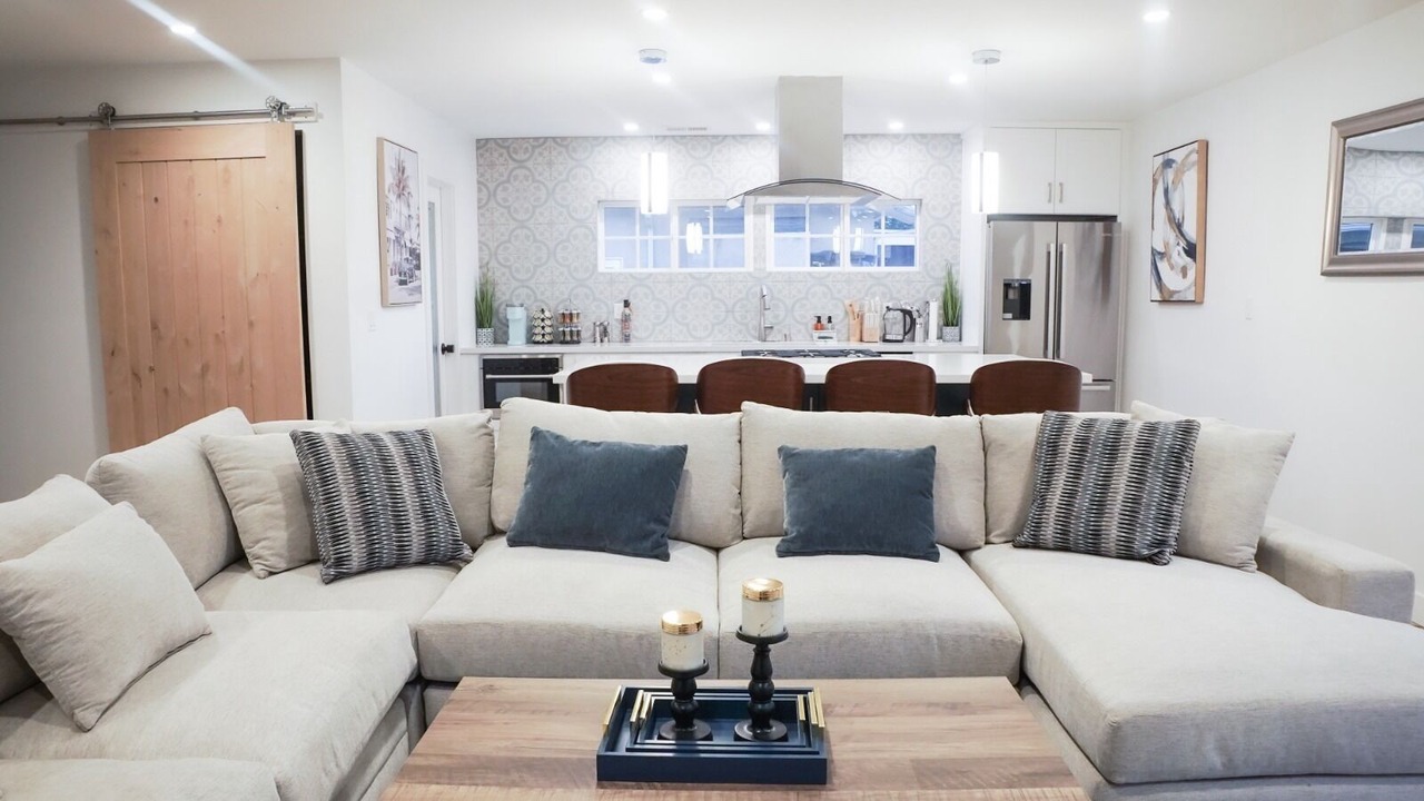 Photo of Livingroom in Burbank