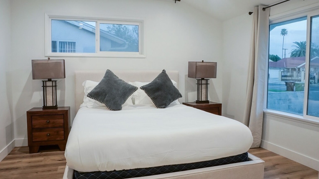 Photo of Bedroom in Burbank