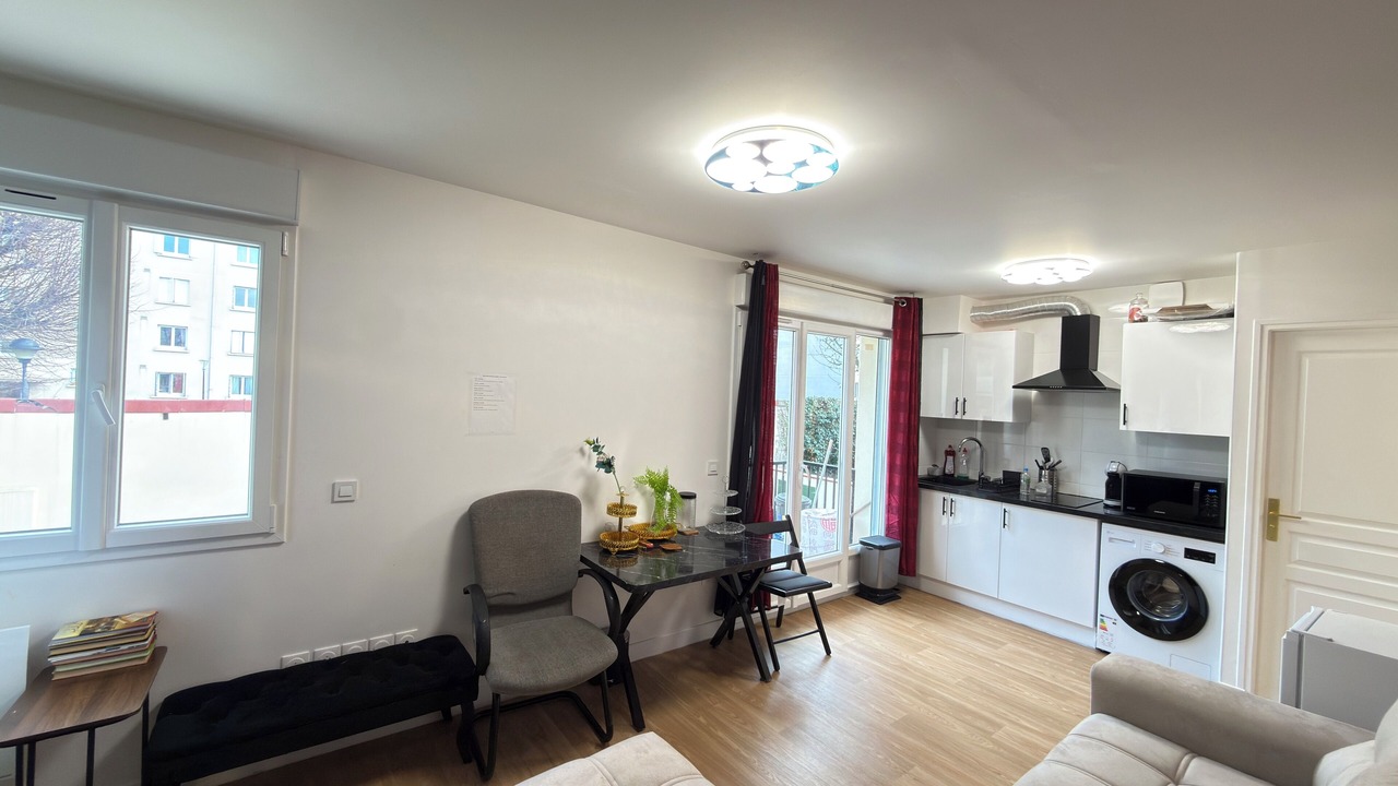 Photo of Livingroom in Le Bourget