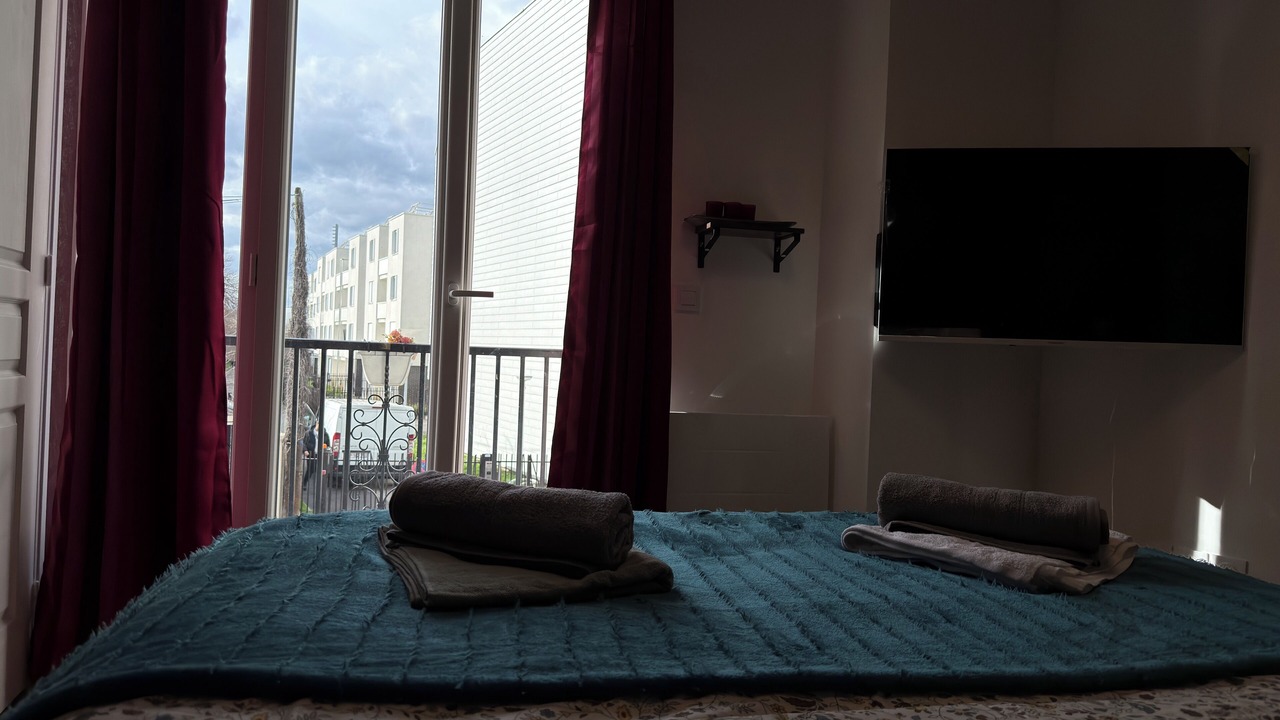 Photo of Bedroom in Le Bourget