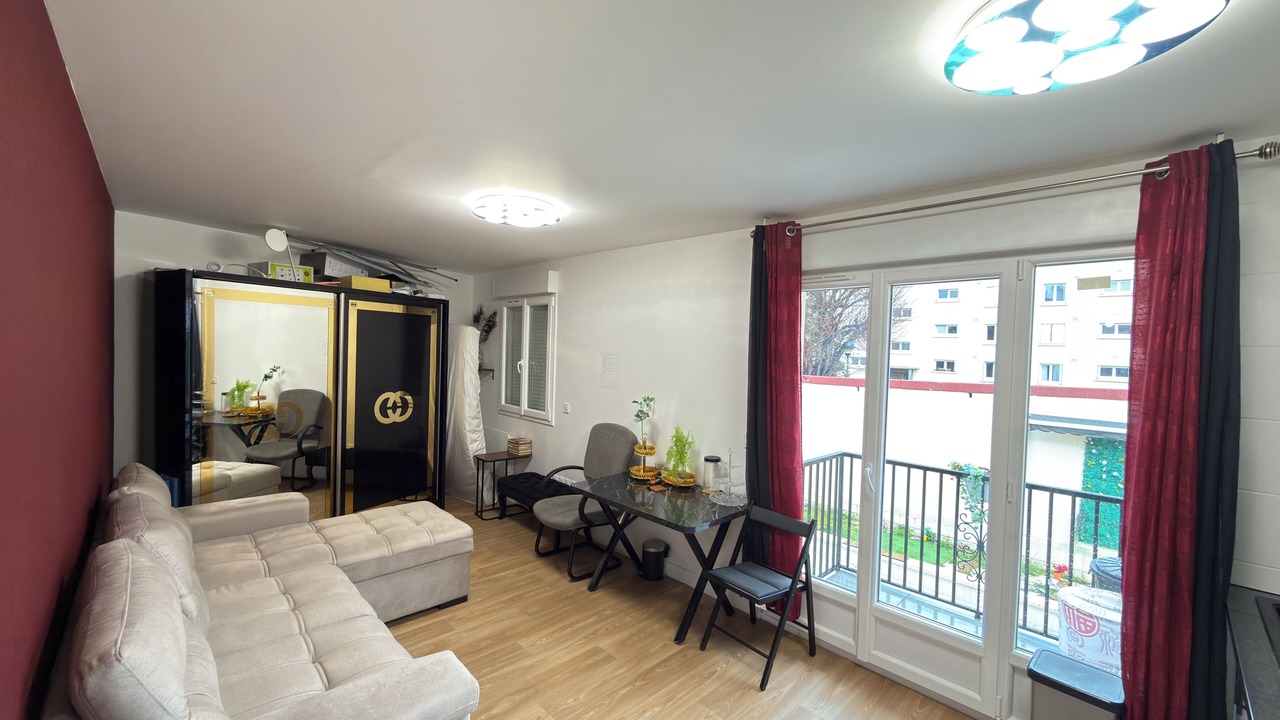 Photo of Livingroom in Le Bourget