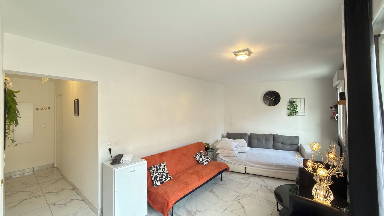Photo of Livingroom in Le Bourget