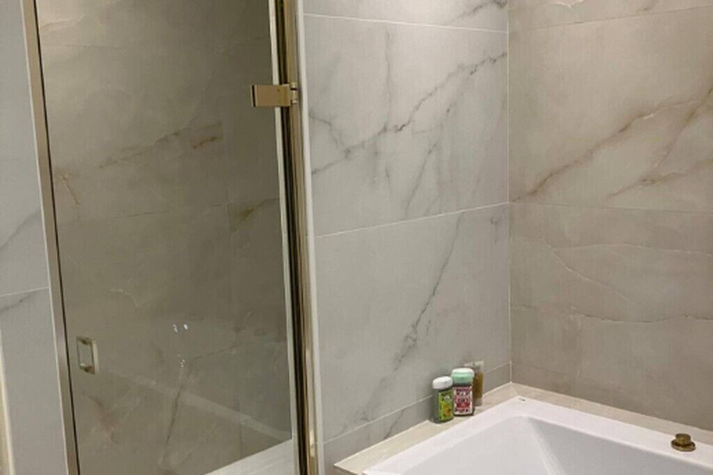 Photo of Bathroom in Le Vesinet