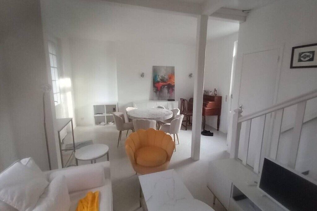 Photo of Livingroom in Le Vesinet