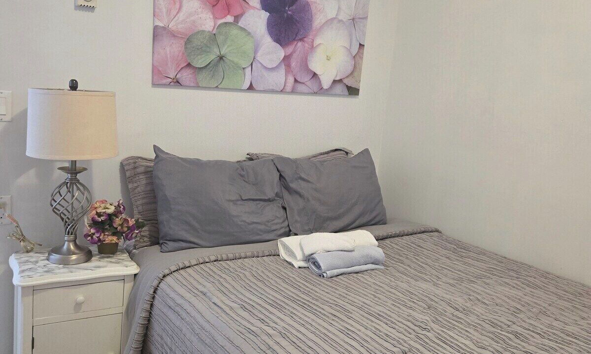 Photo of Bedroom in Sandy Hill