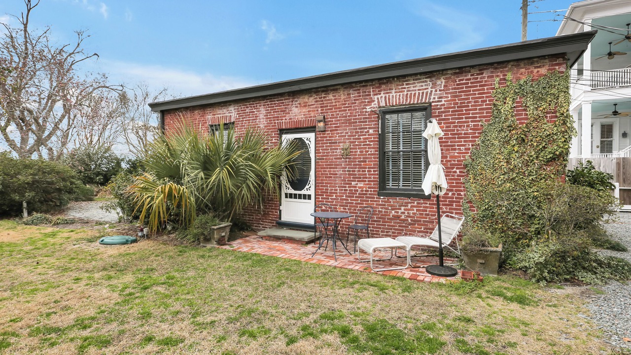 Photo of Patio Balcony in Wilmington Historic District