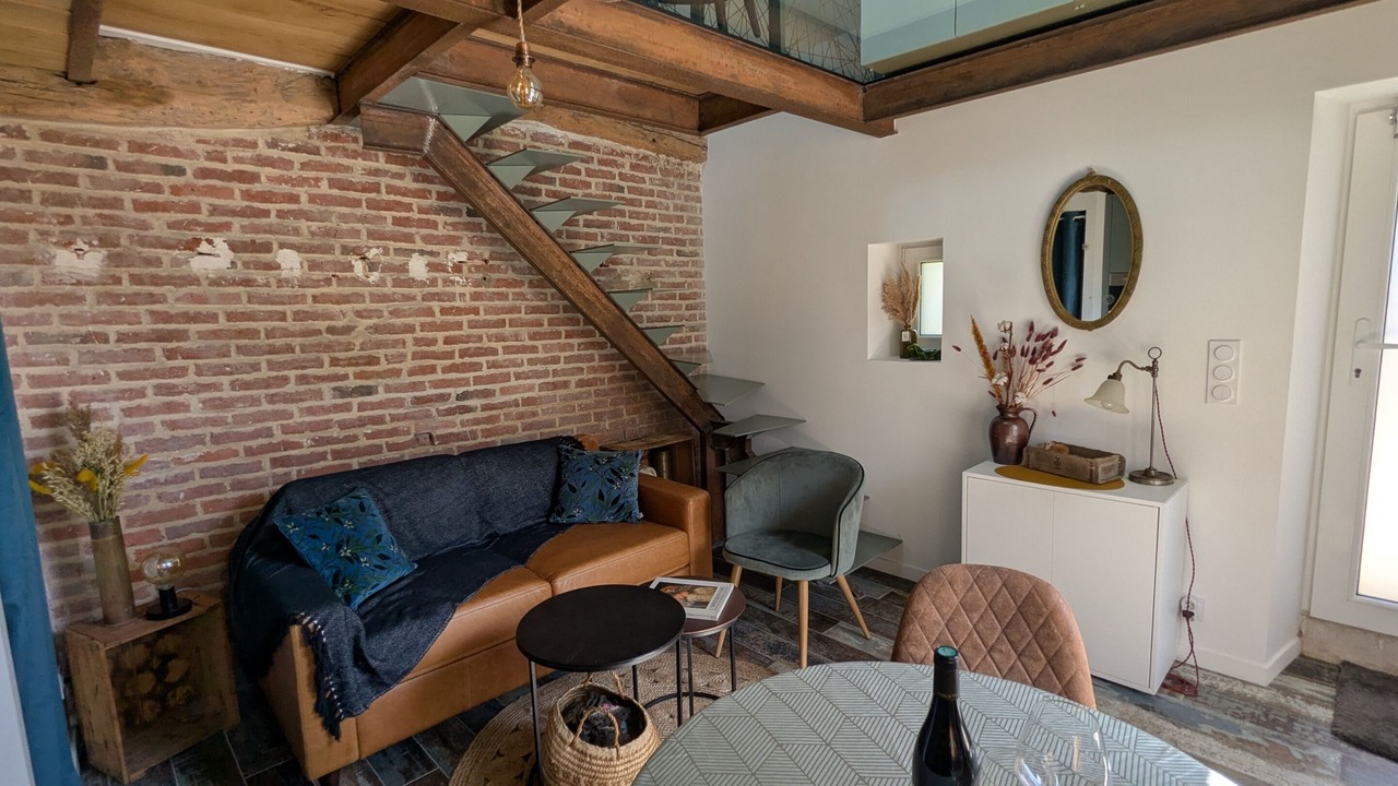 Photo of Livingroom in Vernon