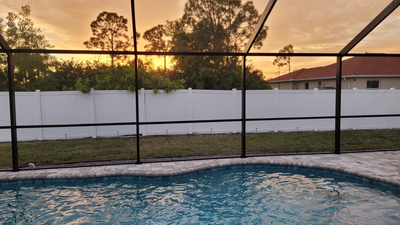 Photo of Outdoor in Jacarandas
