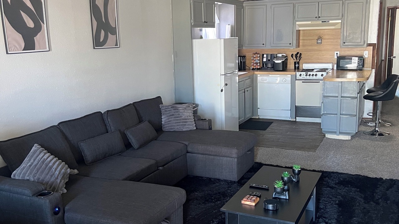 Photo of Livingroom in Edmond