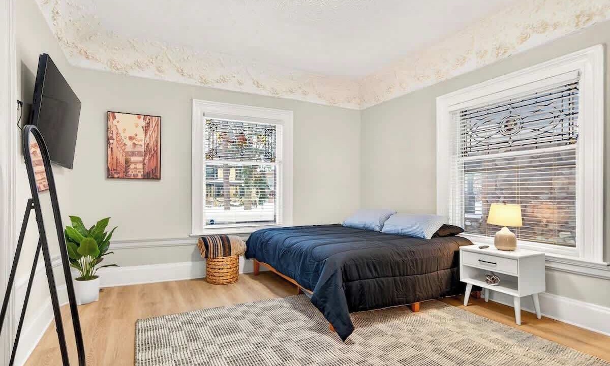 Photo of Bedroom in East Avenue