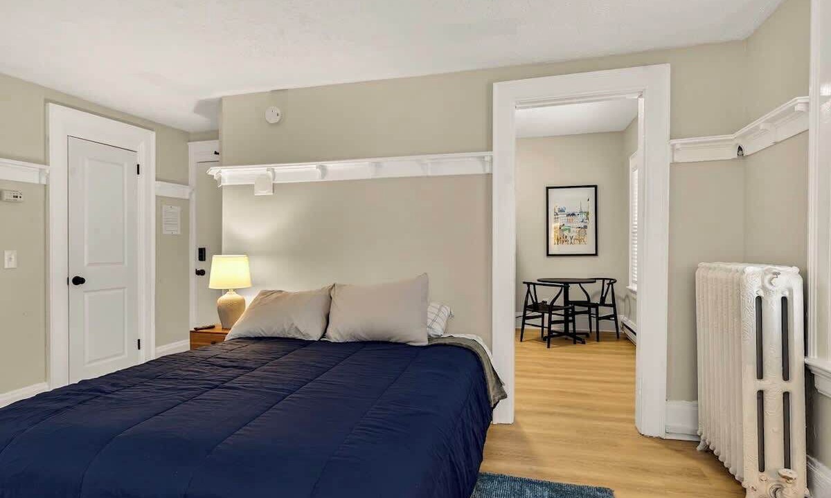 Photo of Bedroom in East Avenue