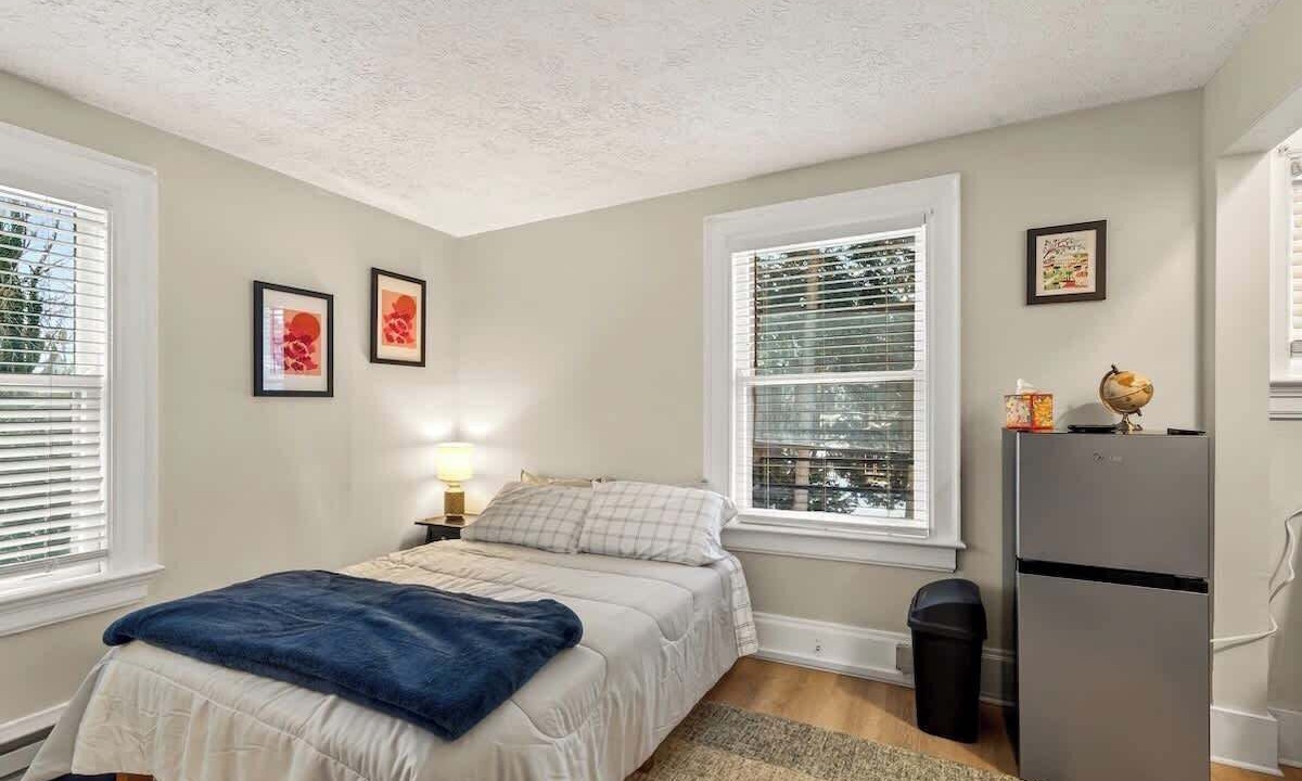 Photo of Bedroom in East Avenue
