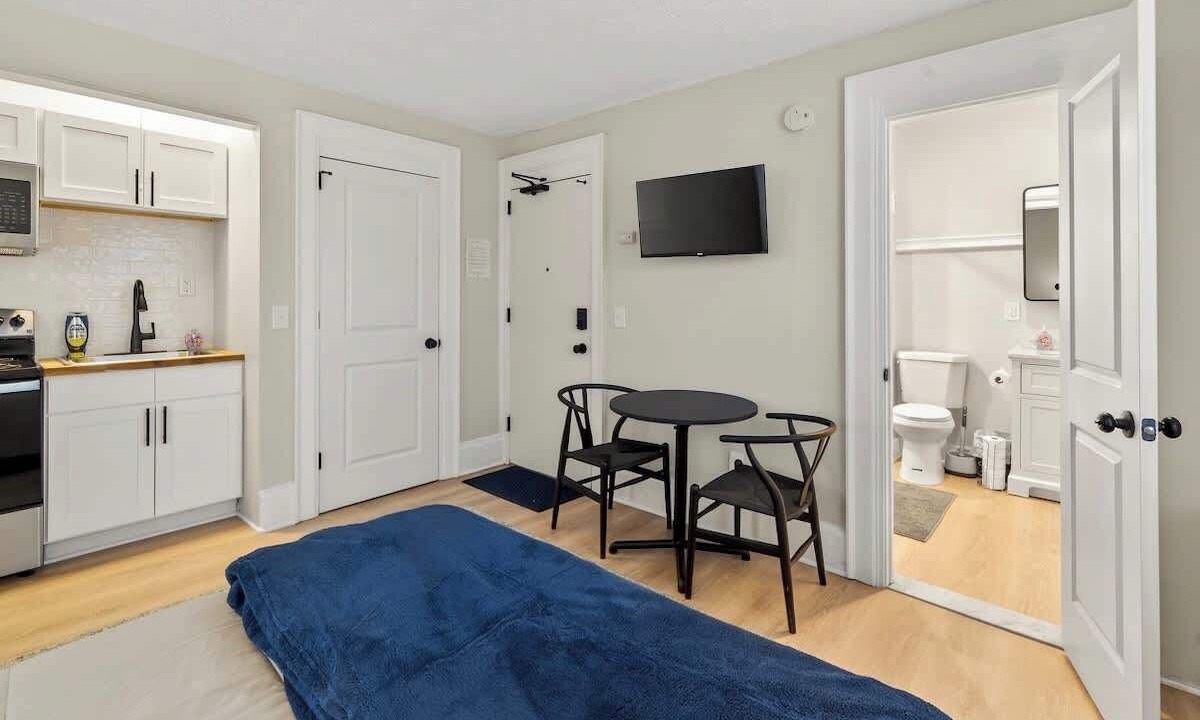 Photo of Bedroom in East Avenue