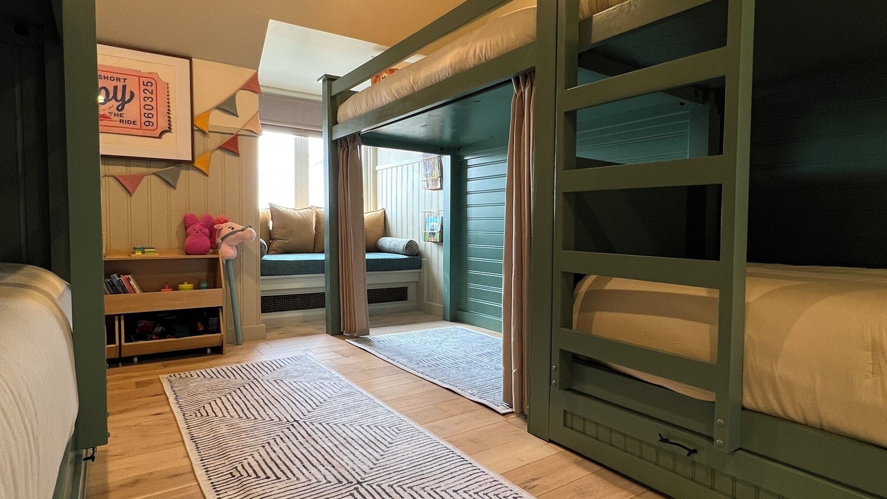 Photo of Bedroom in Cedar Creek Reservoir
