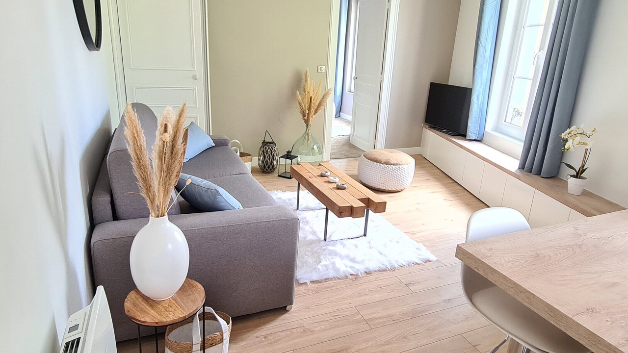 Photo of Livingroom in Vernon