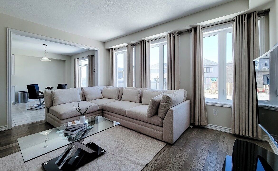 Photo of Livingroom in Caledonia