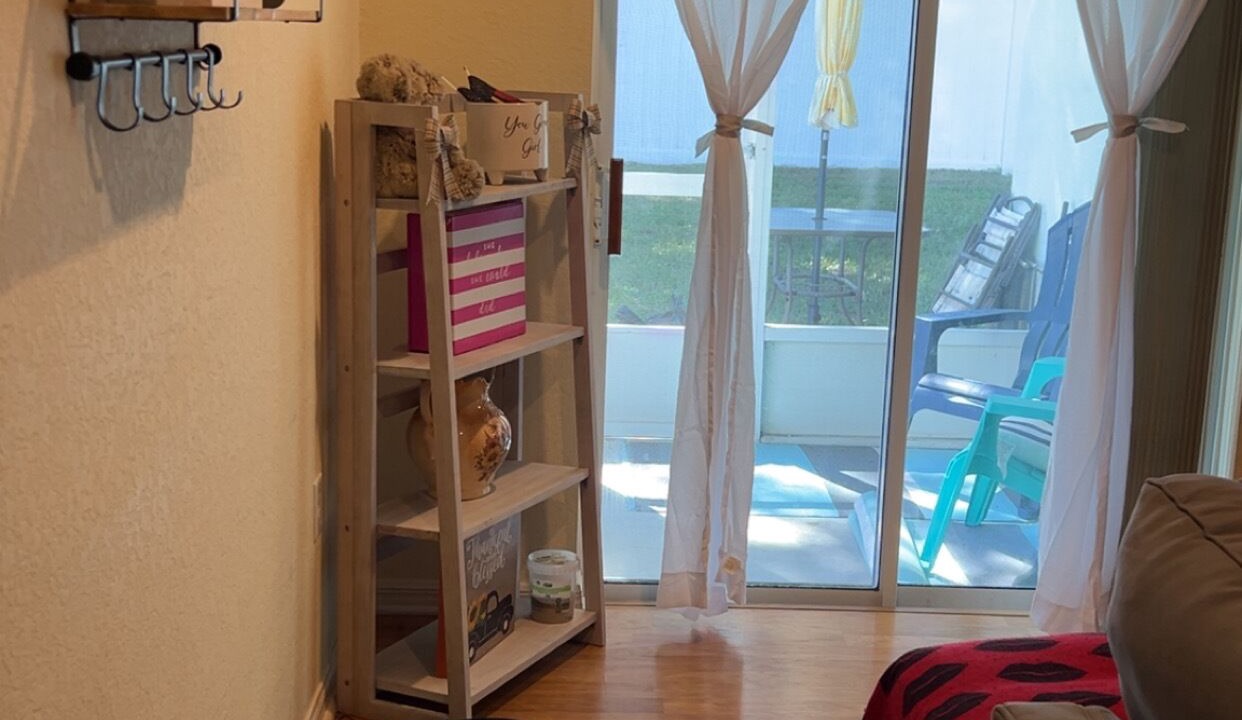 Photo of Livingroom in Winter Haven