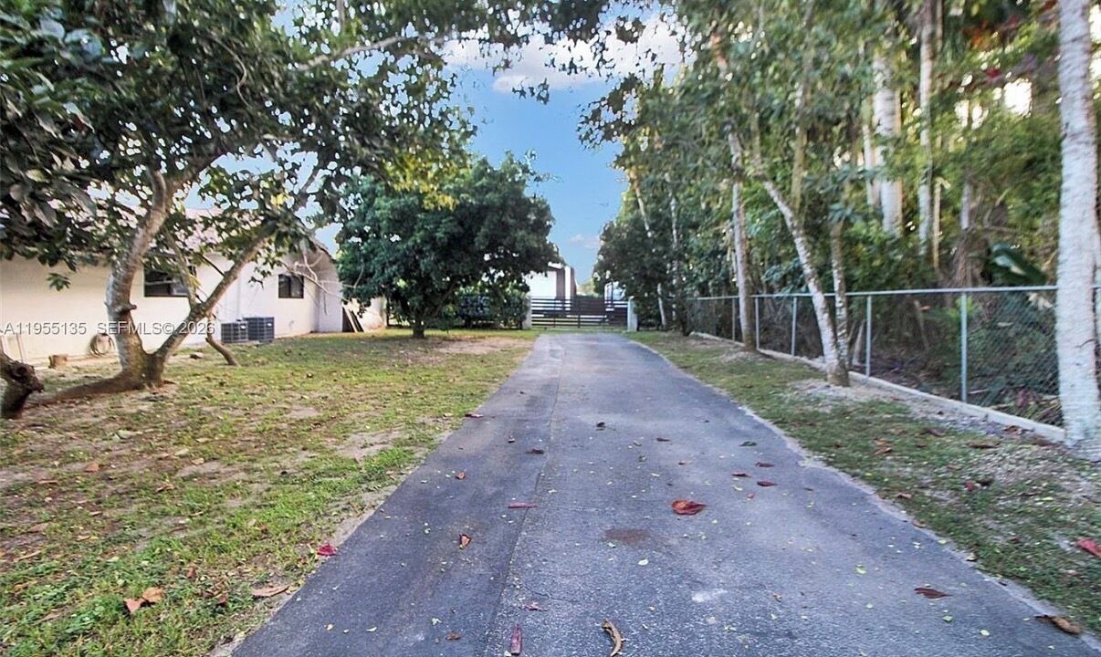 Photo of Outdoor in Ludlam