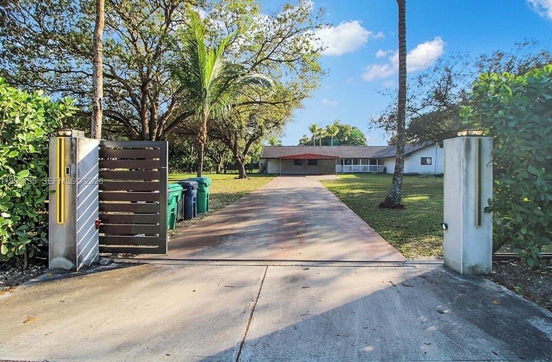 Photo of Outdoor in Ludlam