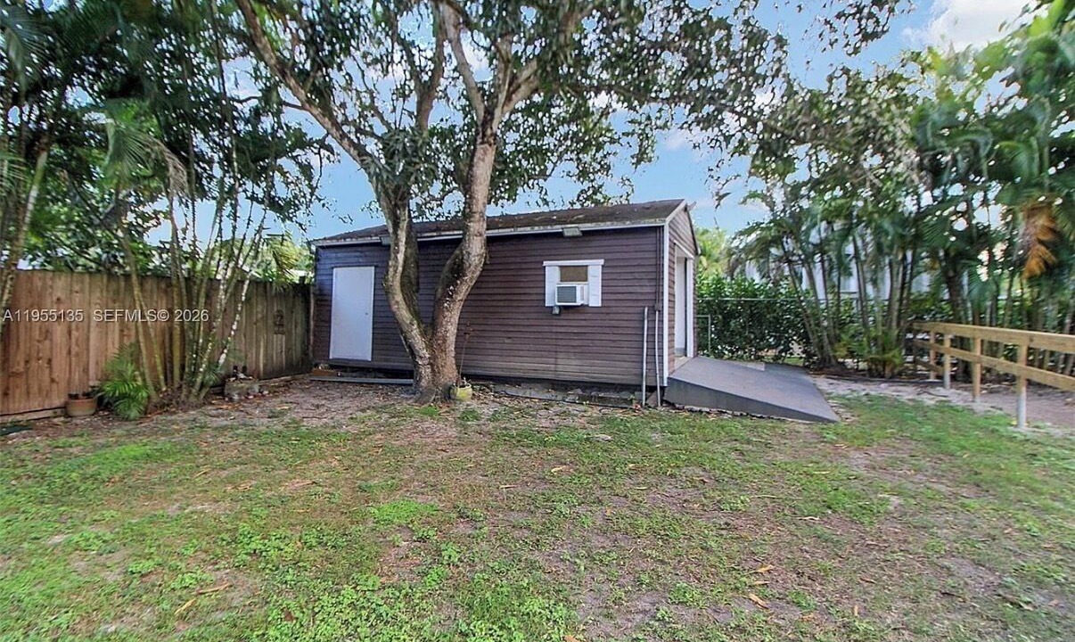 Photo of Outdoor in Ludlam