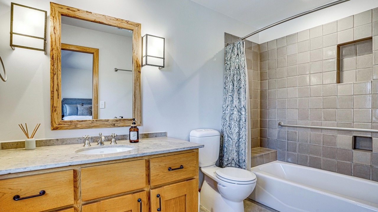Photo of Bathroom in Cleburne