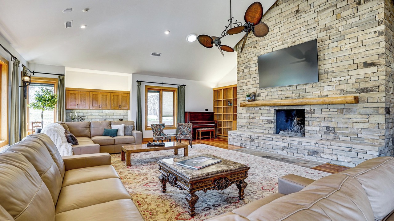 Photo of Bedroom in Cleburne
