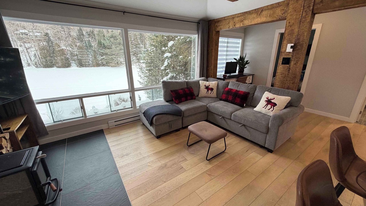 Photo of Livingroom in Saint-Alphonse-Rodriguez