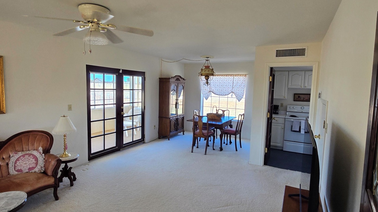 Photo of Livingroom in Elgin