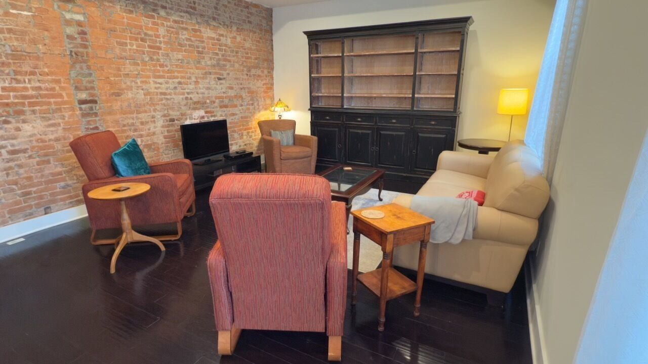 Photo of Livingroom in Mansion Hill