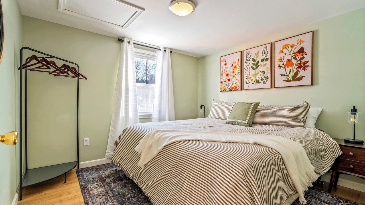 Photo of Bedroom in Windham