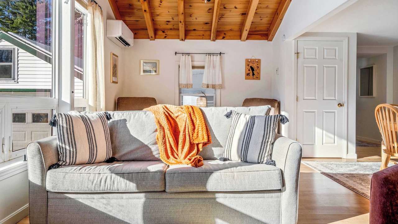 Photo of Livingroom in Windham