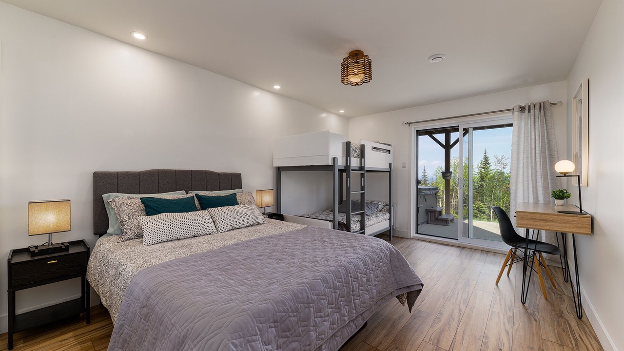 Photo of Bedroom in La Malbaie
