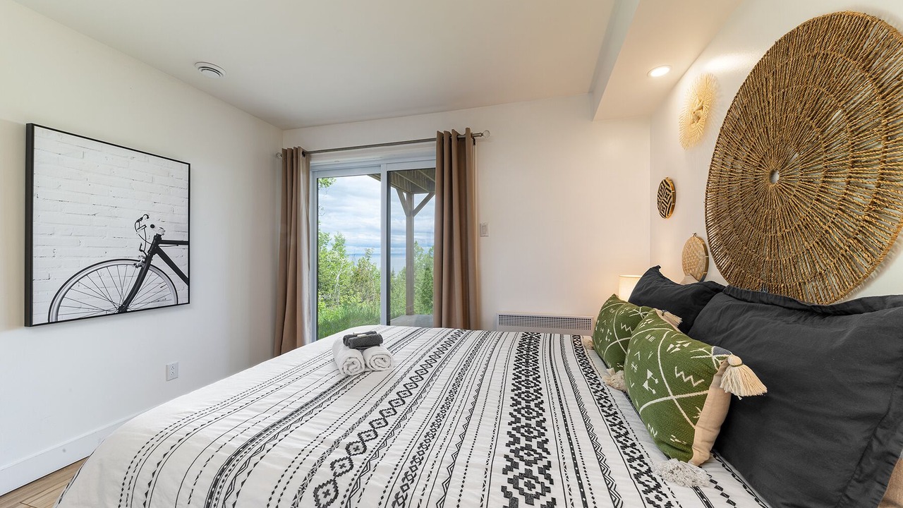 Photo of Bedroom in La Malbaie