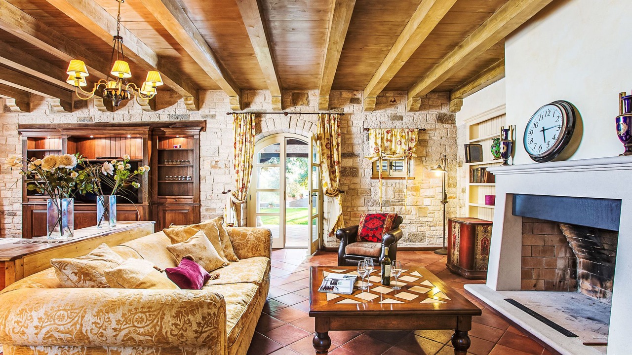 Photo of Livingroom in Filipini