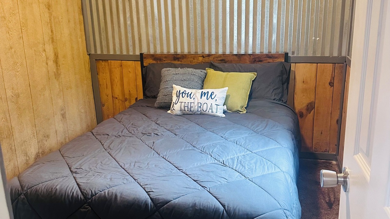 Photo of Bedroom in Canadian