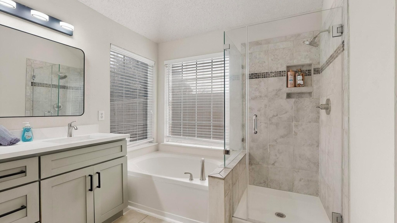 Photo of Bathroom in Lake Dallas
