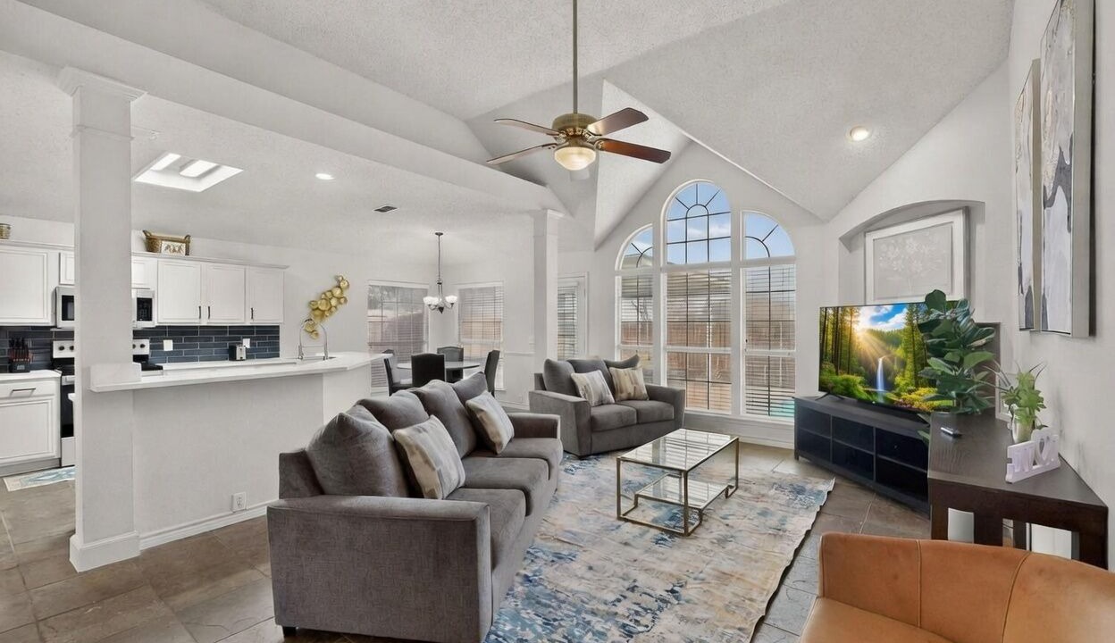 Photo of Livingroom in Lake Dallas