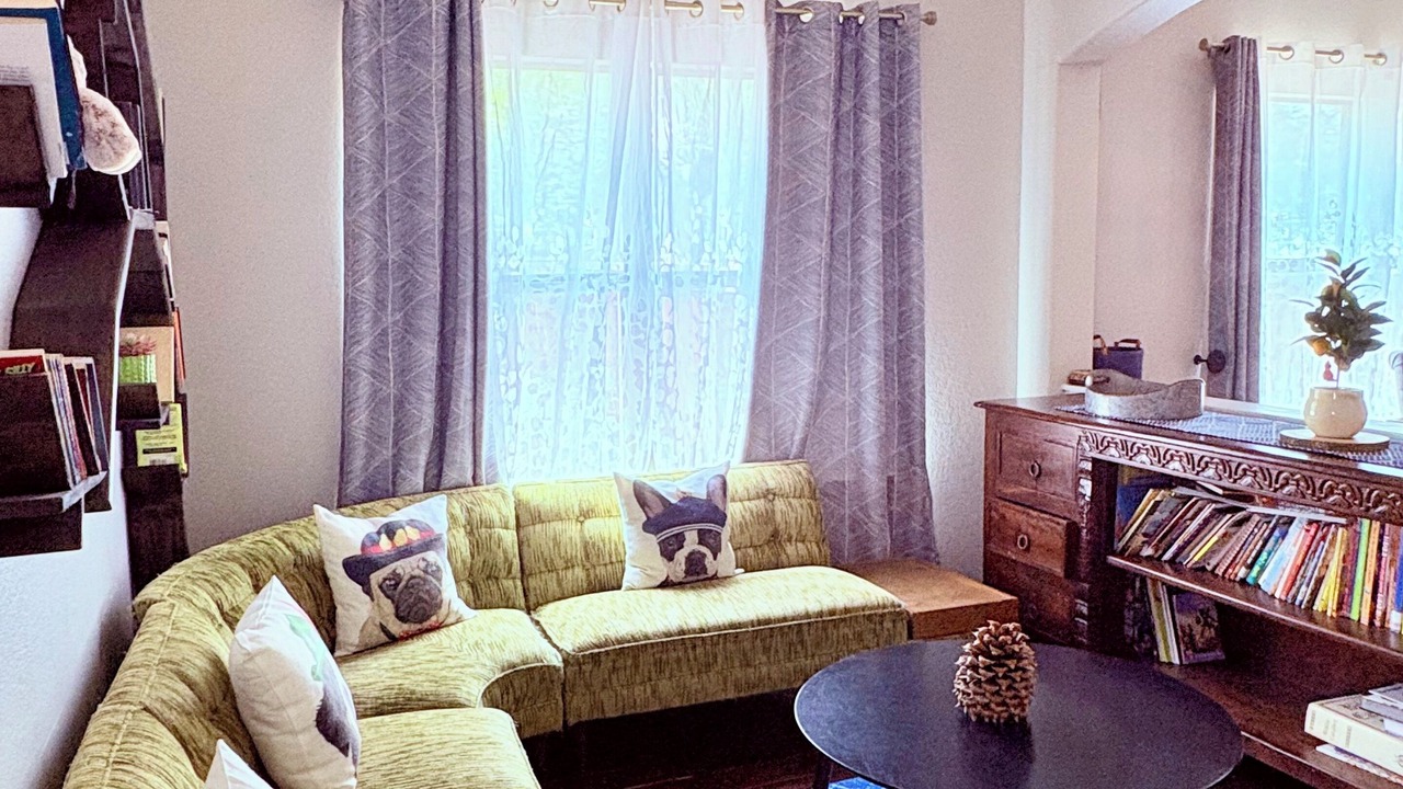 Photo of Livingroom in Buda